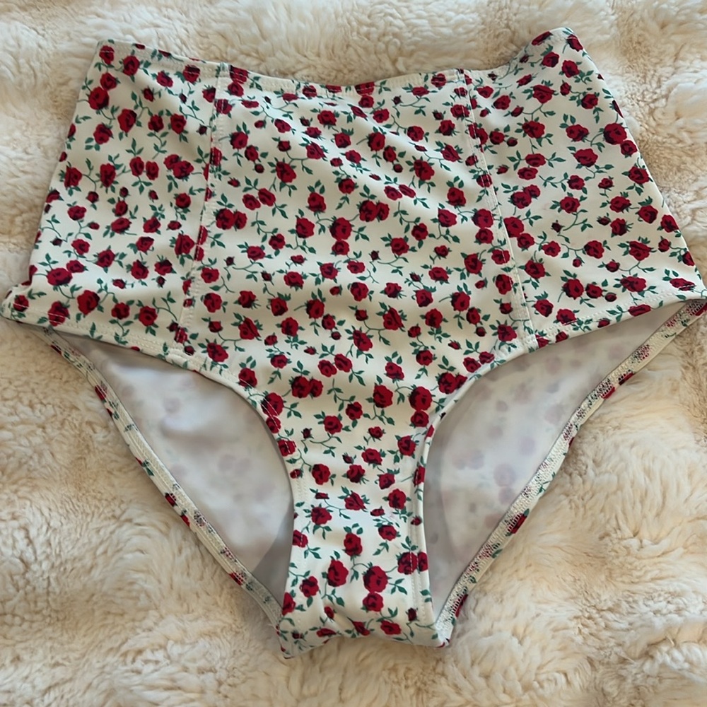 Reformation White/Red Floral High-Waisted Bikini Bottoms size XSmall - Picture 4 of 12